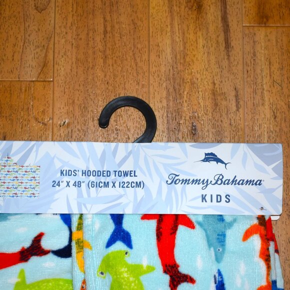 NWT Tommy Bahama Shark Print Kids Hooded Towel 24" x 48" - Picture 5 of 5